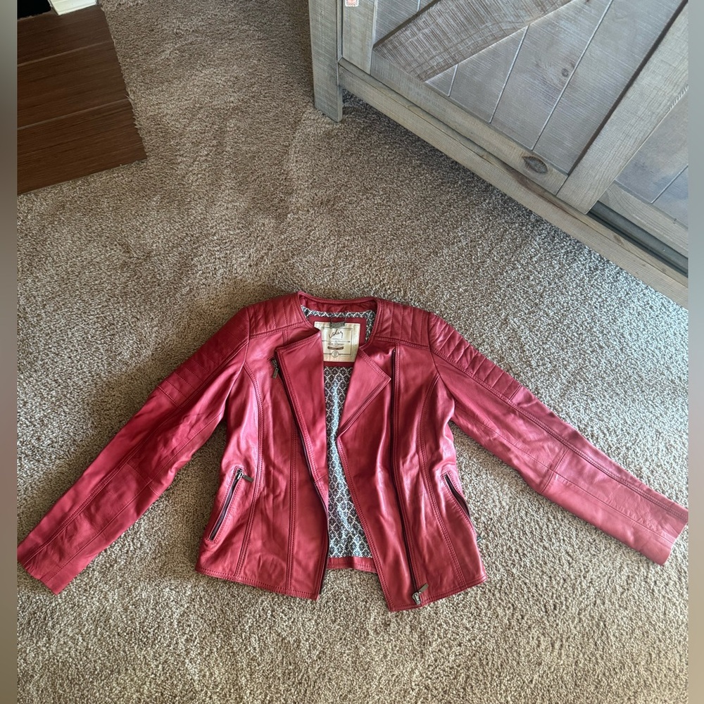Velez 100% leather red jacket. Small